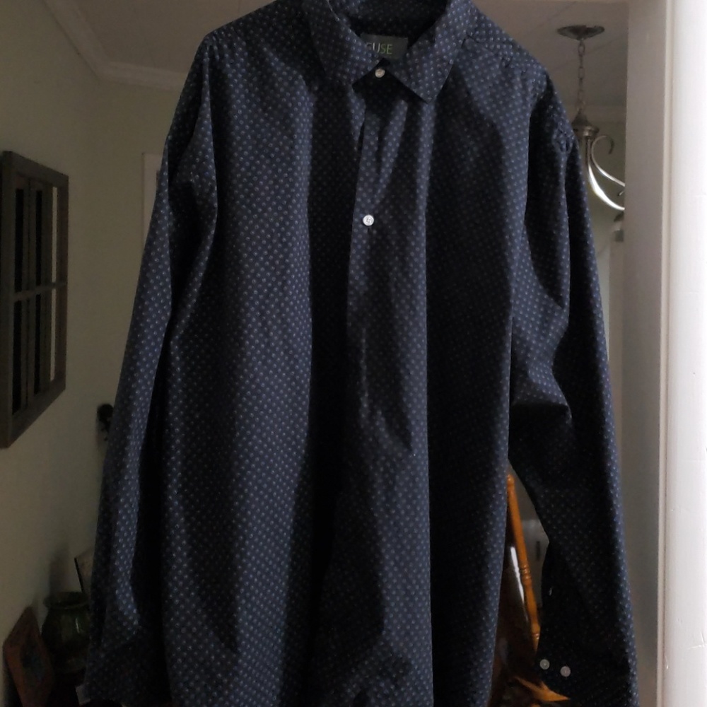 Like new men's oxford shirt